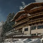 Szálloda Panoramahotel Schwendbergerhof Hippach