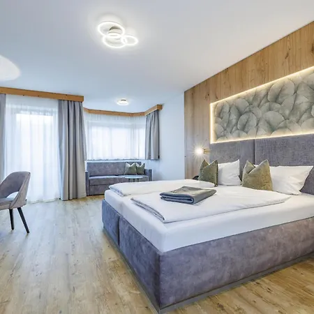 Panoramahotel Schwendbergerhof מלון 4*